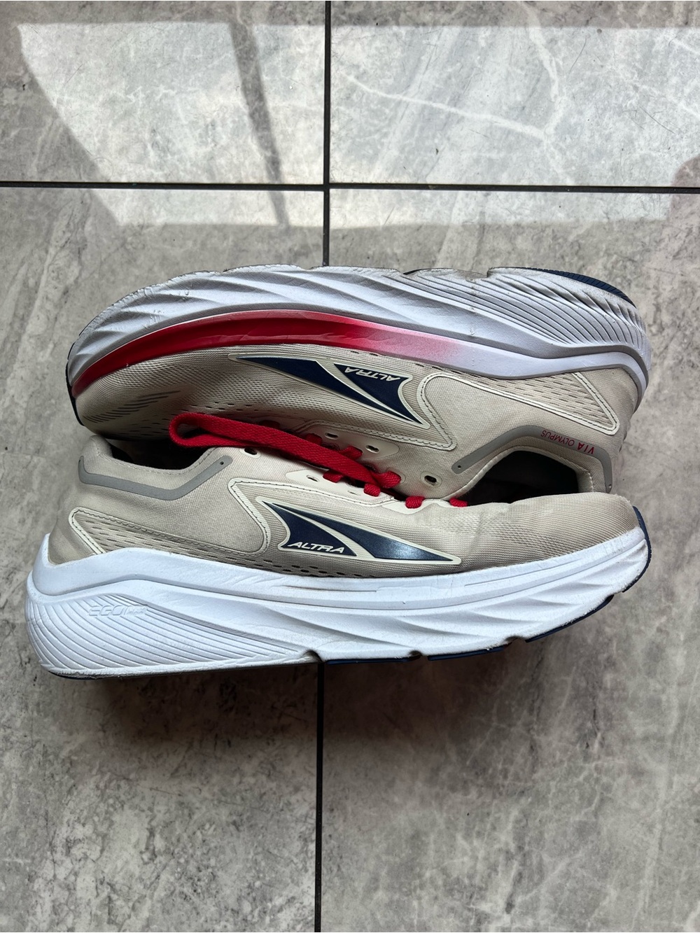 Altra Via Olympus Mens White Cream Red Athletic Running Shoes Sneaker Logo US 12